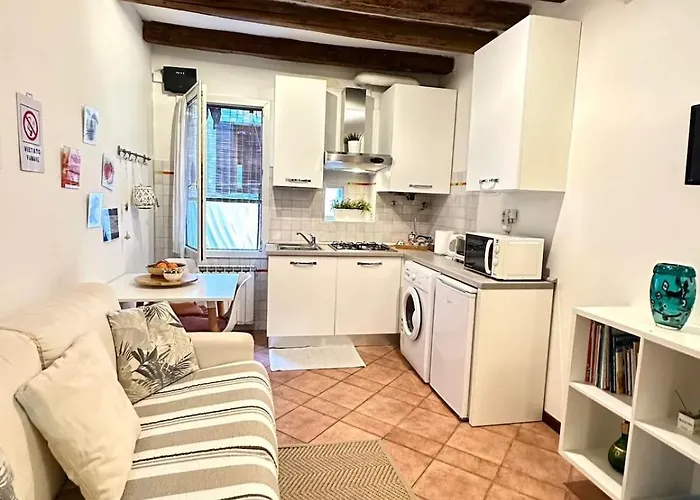 Caterina Biennale דירה *